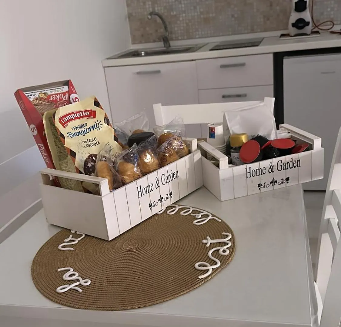 La Vie Est Belle Apartment Naples